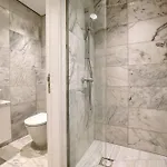 Prestige 402 1 Bed Apartment *